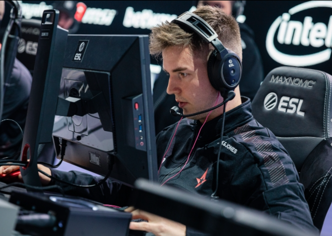 争愈发激烈 争愈发激烈