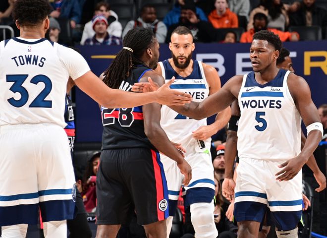 中场梯队 中场梯队