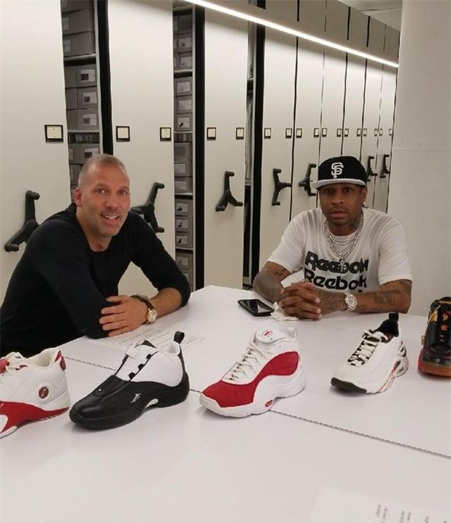 给了对手更 给了对手更